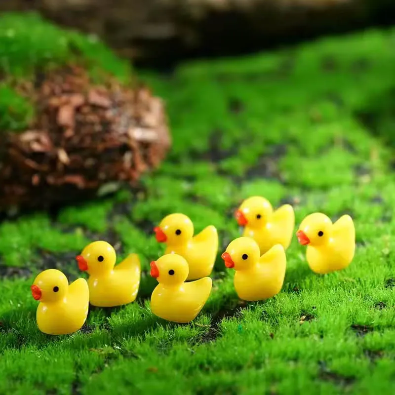 100 Pcs Mini Yellow Duck Ornament Miniature Figures Tiny Duck Resin Handicraft Micro Landscape Home Decoration