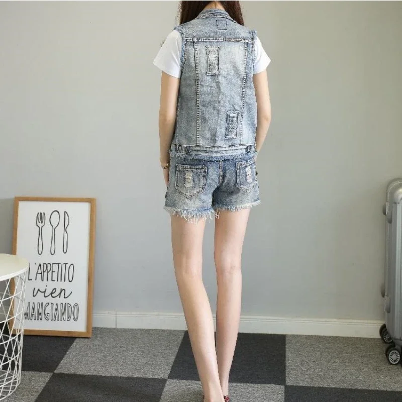 النمط الأوروبي الدنيم البدلة موضة الزي المرأة الجديدة زهرة مطرزة سترة جينز وسراويل جينز قطعتين مجموعة الإناث #2