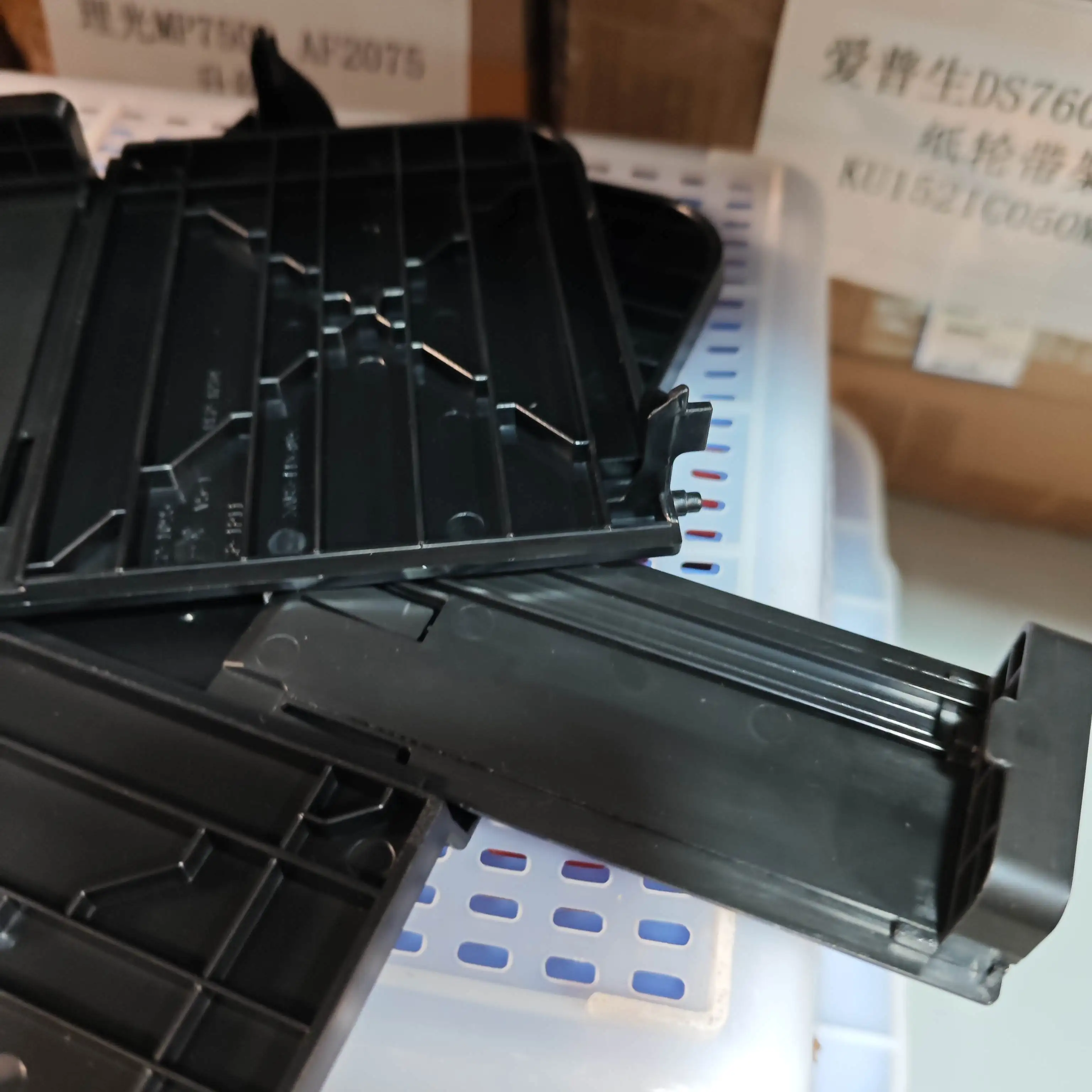 

10PCS RC2-1234 RC2-1211 PAPER DELIVERY TRAY ASSEMBLY for HP P1005 P1006 P1007 P1008 P1102 P1102w P1106 P1108 1102W