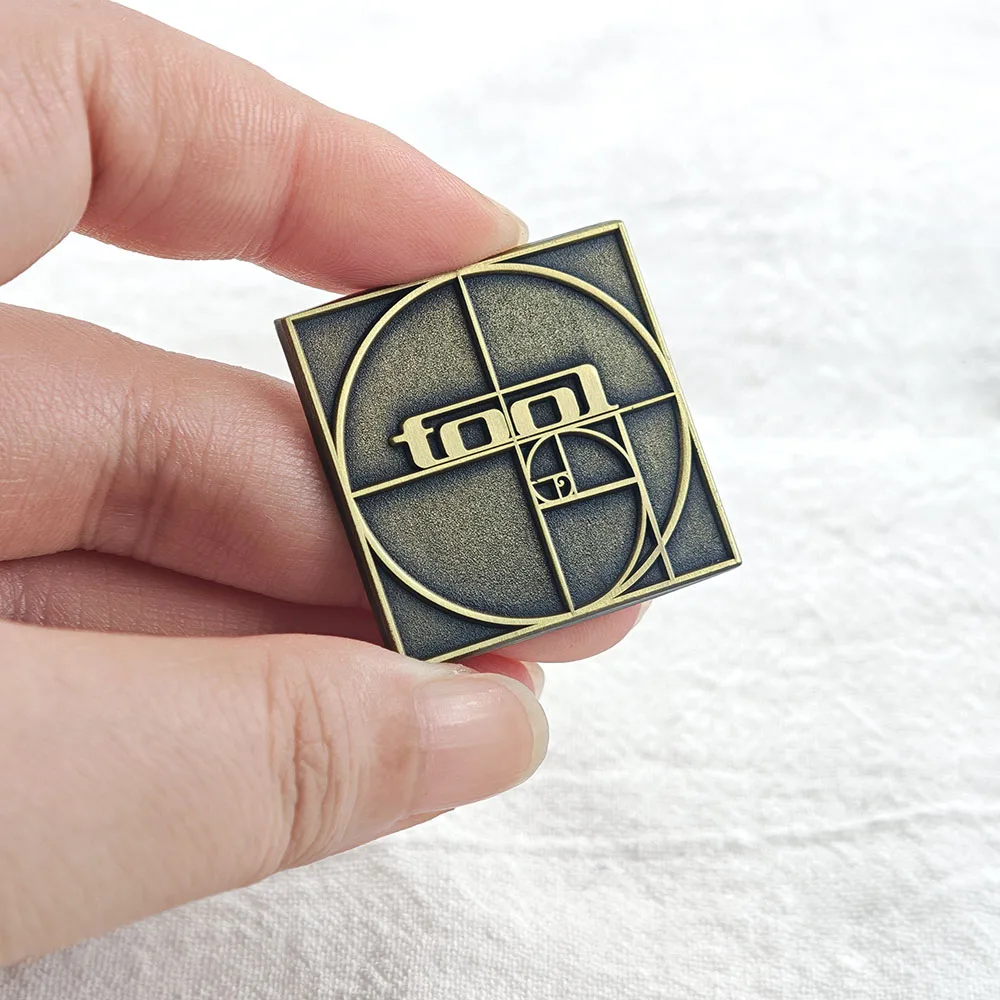 Tool Band Emaille-Pin Lateralus Fibonacci Spiral Brosche Progressive Metal Rock Musik Abzeichen Rucksack Dekoration Anstecknadeln Geschenk – Detail 4