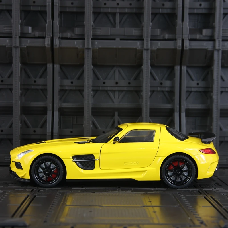 1:24 Mercedes Benz SLS AMG modelo de supercoche de aleación, puertas y capó de motor, el maletero se puede abrir detalles ricos, mano de obra fina