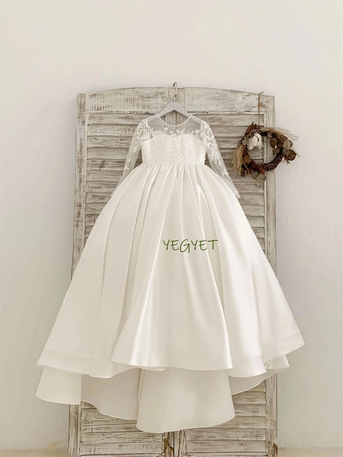 

Long Sleeves V Back Lace Satin Wedding Flower Girl Dress Kids Princess Birthday Party Dress Communion Dress