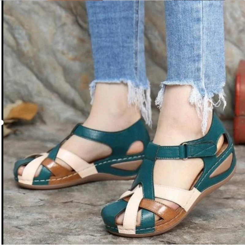 Fashion Retro Round Toe Wedge Cross Buckle Women\'s Sandals Outdoor Sports Beach Casual Designers Comfortable Shoes 2023