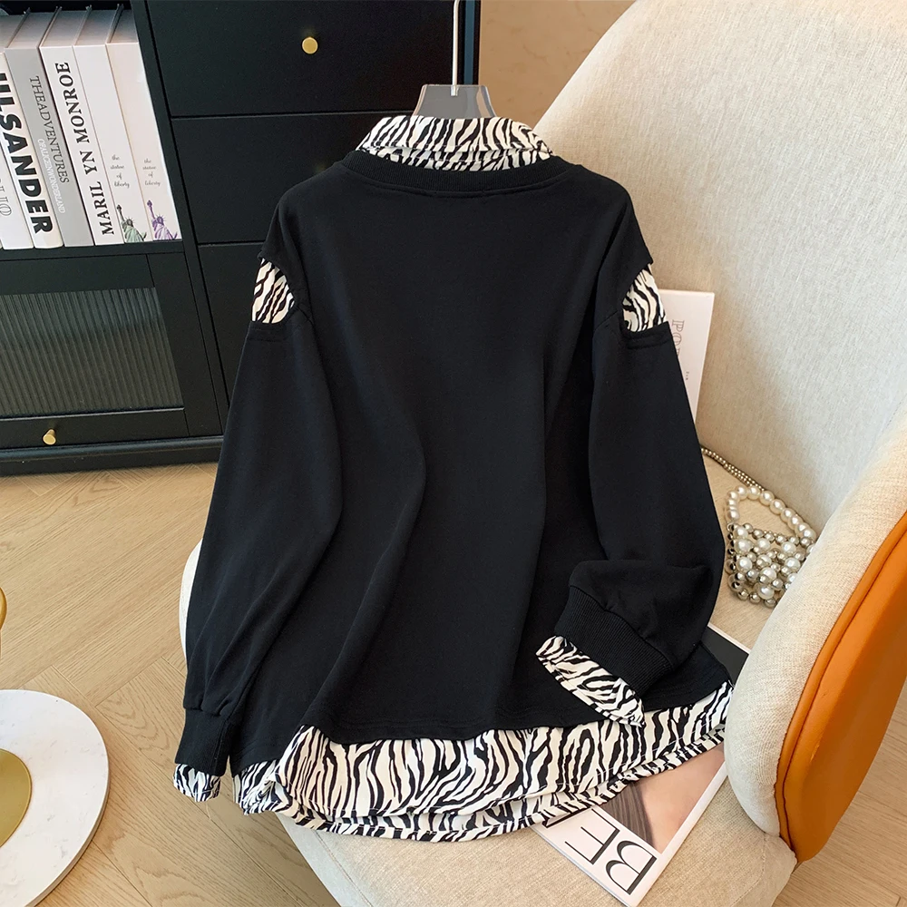 Plus size women's autumn casual splicing lapel hoodie black simple polyester cotton fabric loose comfortable commuter top 2024