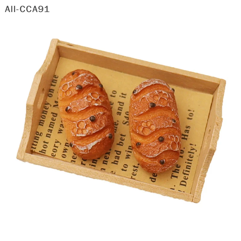 

1 Set 1:12 Dollhouse Miniature simulation Bread Food Toys with Wooden Plate Tray Dollhouse Kitchen Decoration Accessories