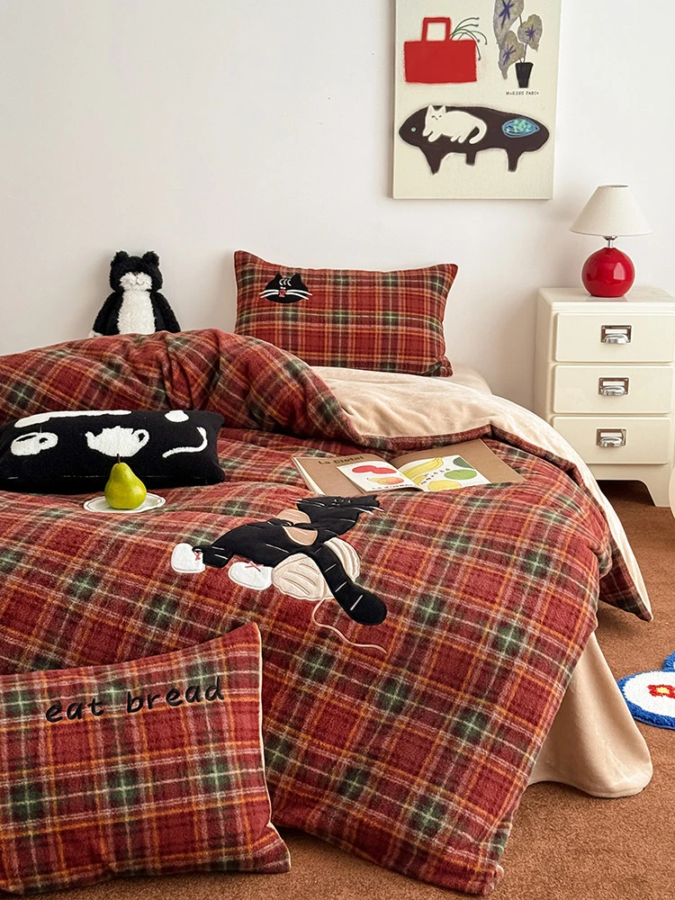 Winter Cartoon Cute Cat Plaid Bedding Set – Thickened Faux Cashmere Flannel Duvet Cover, Super Soft Warm Milk Fleece Sheet Set 2
