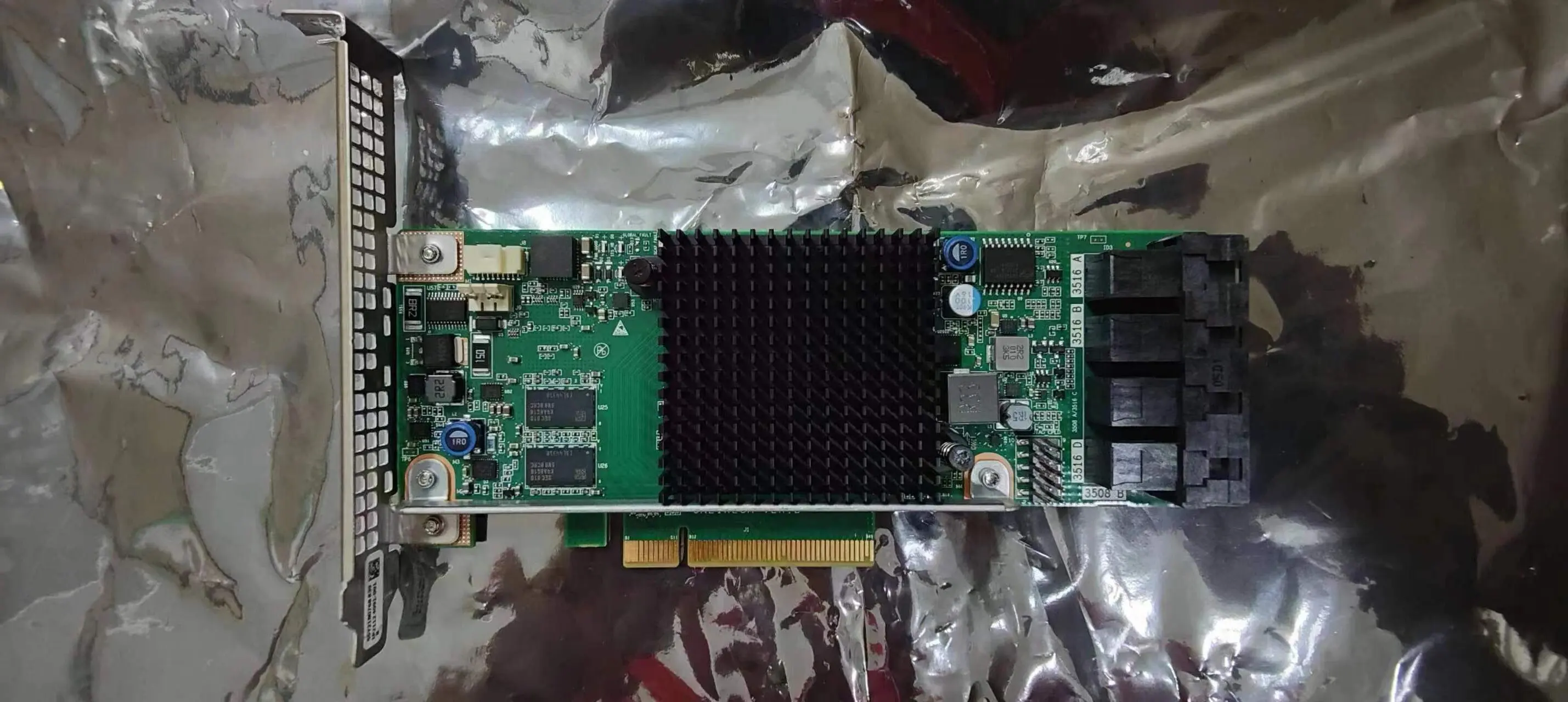 

3516-16i Pcie CN2M02RLCAD SAS3516-16I 4GB RAID CARD