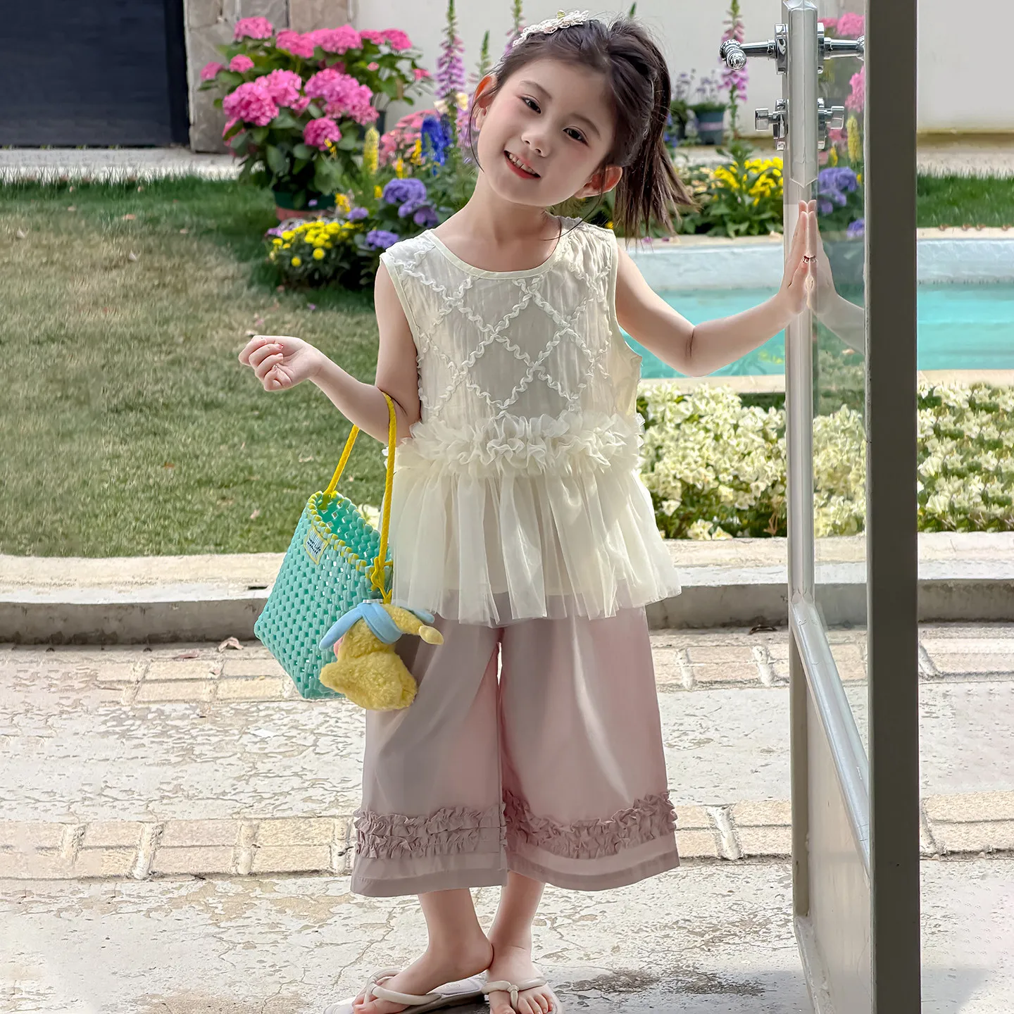 Girls Summer Set 2026 New Girls Baby Elegant Two Piece Set Summer Little Girl Unique and Beautiful Sleeveless Lace Set