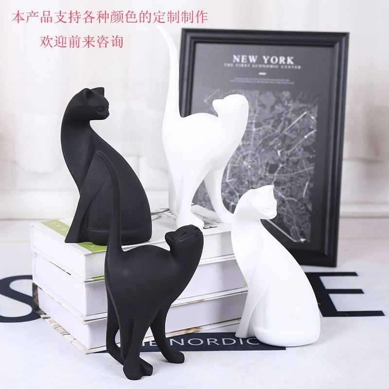 

Resin Curious Cat Sculpture, Creative Tail-Up Kitty Figurine, White/Black, Modern Home Shelf And Desk Decor For Cat Lovers