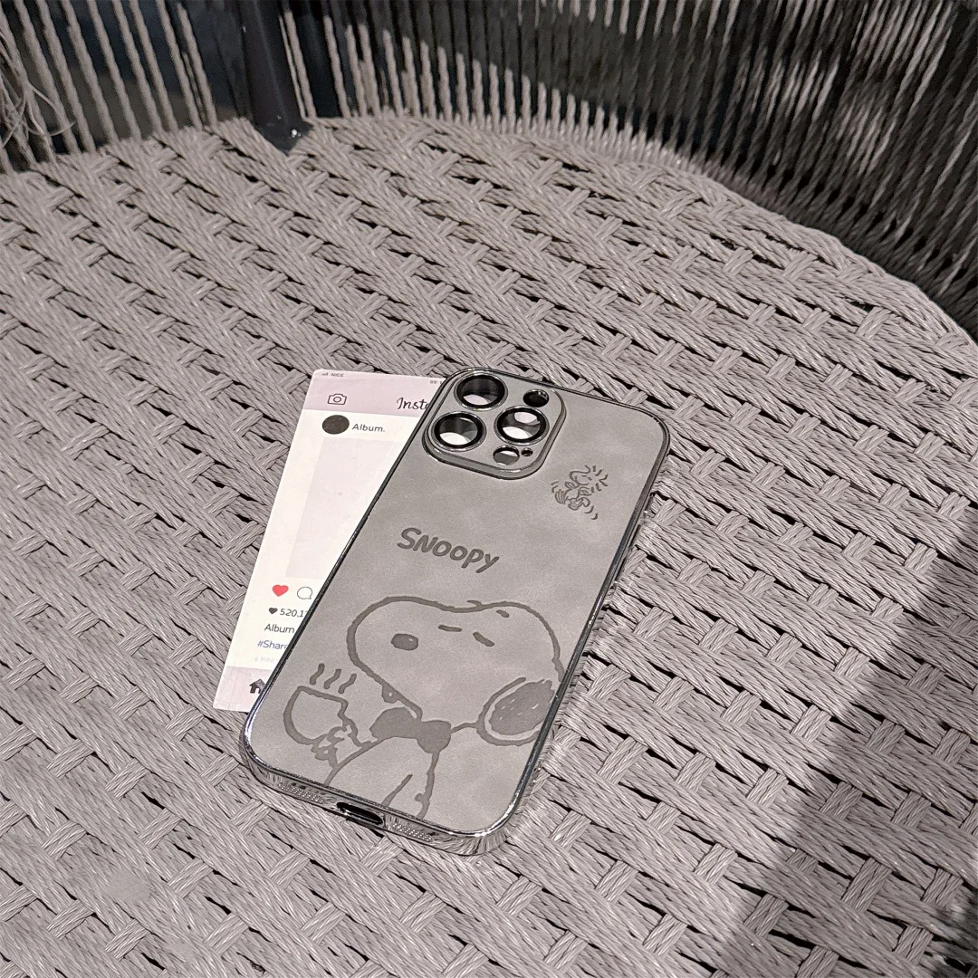 الفاخرة سنوبي تصفيح تنقش ثلاثية الأبعاد جراب هاتف آيفون 13 14 15 16 برو ماكس 16pro الكرتون وودستوك الإغاثة أغطية جلد