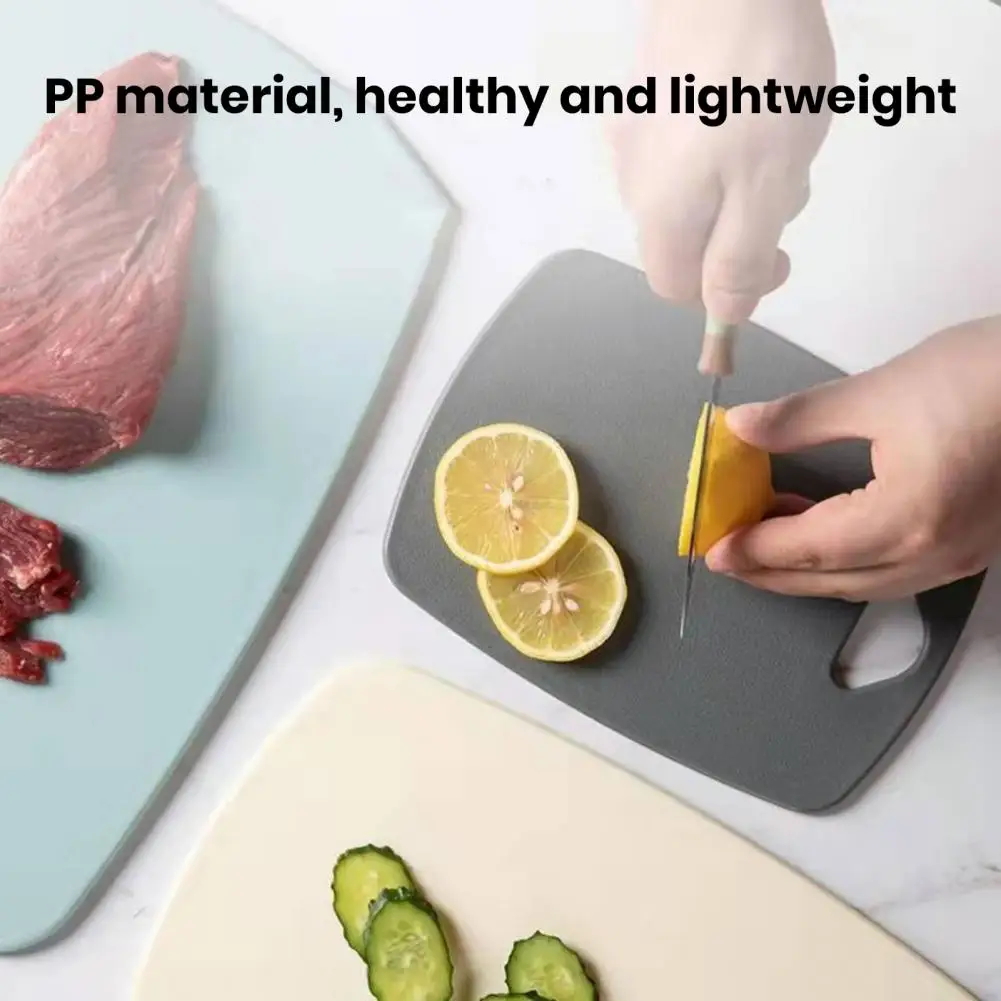 Triangular Hanging Holes Cutting Board 3-piece Plastic Cutting Board Set with Easy Grip Handles Thick Chopping Boards for Meat