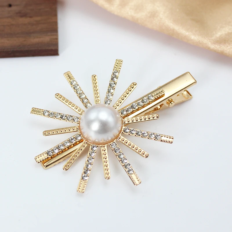Hair Clip Trend Big Sunflower Barrettes for Women Crystal Pearl Alligator Hairpin Headwear Fashion Accessories Jewelry Girl Gift