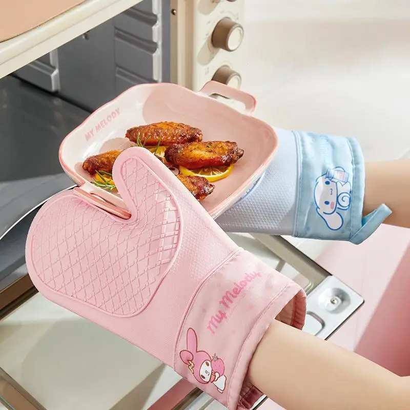 Kawaii Sanrio Hello Kitty Heat Resistant Gloves My Melody Cinnamoroll Thicken Silicone Antiskid Glove Household Kitchen Supplies