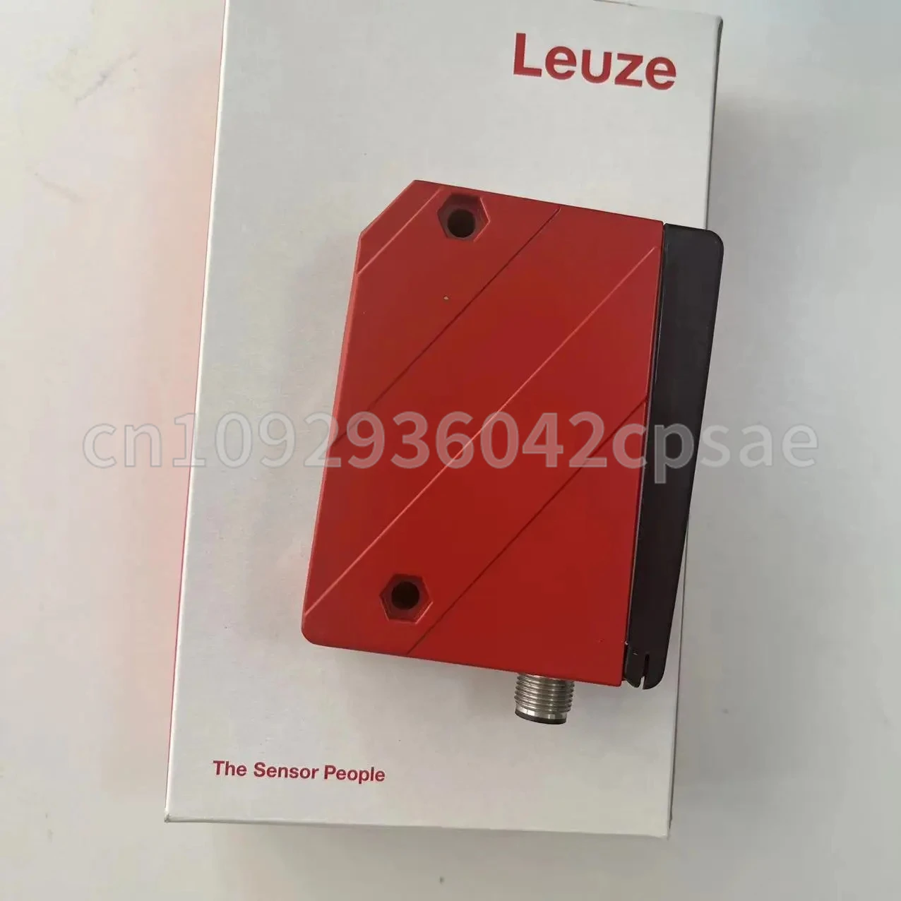 الأصلي الجديد Leuze HRT 96M/A-1670-800-44 مستشعر منتشر مع قمع الخلفية ضمان لمدة سنة واحدة رقم الجزء. 50080048 #4