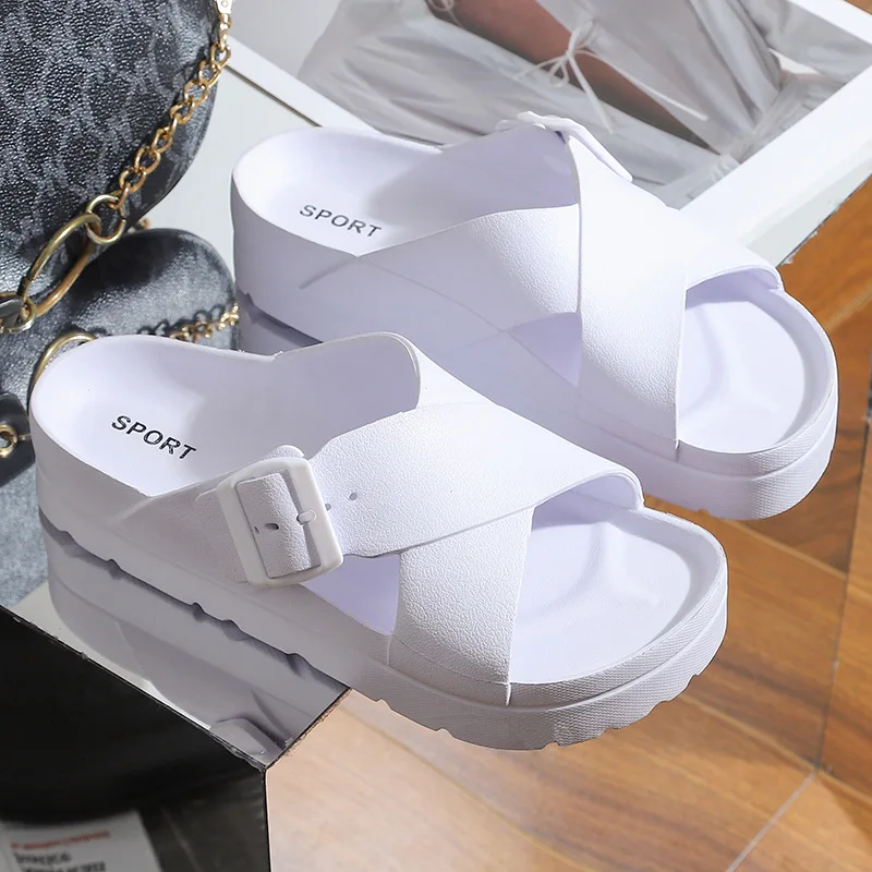 EVA Thick Sole Slippers for Women's Outwear Breathable and Comfortable Cool Slippers Lightweight Cross over Slippers Wholesale