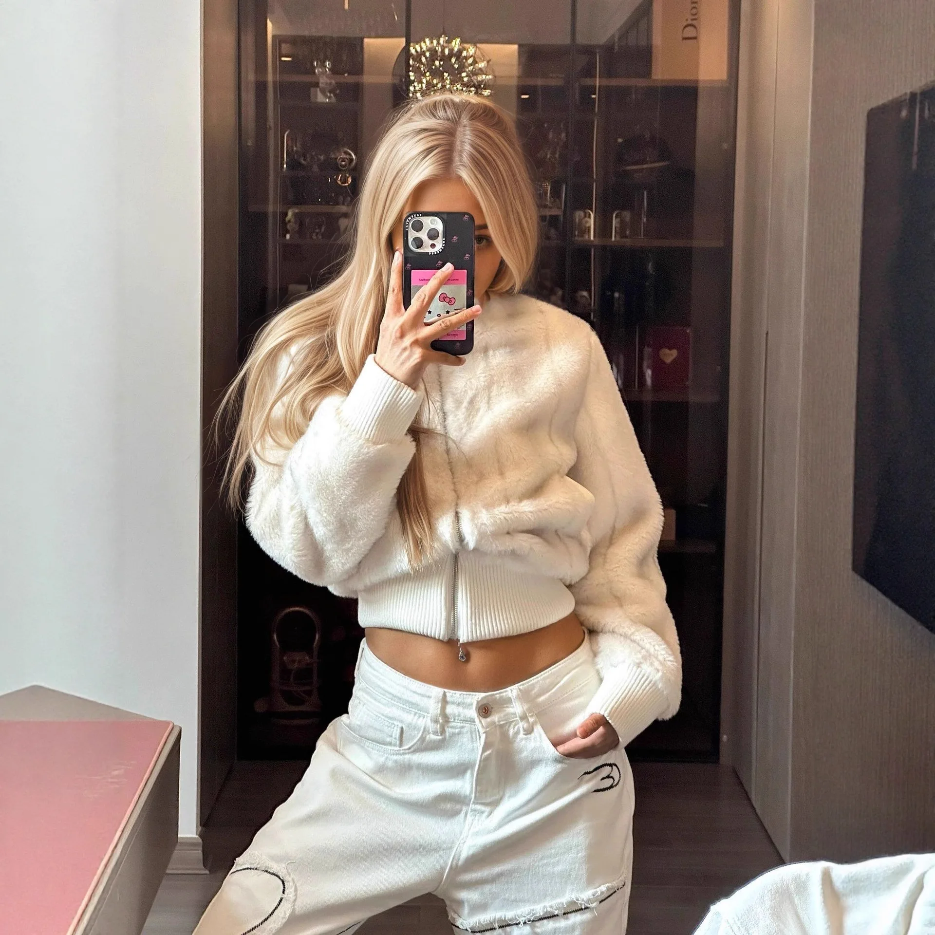 

Fur Jacket Versatile Solid Color Female Short Warm Coat Winter New Fashion Stand Up Collar Women Casual Mink