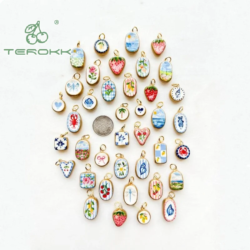 قلادة الدوبامين الملونة مع قطرات الزيت لطيف الفراولة كراب القلب شل نمط DIY قلادة صنع المجوهرات سحر معلقة #3