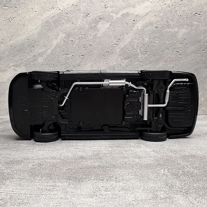 Dongfeng เดิมรุ่น Dongfeng Fengxing V9 M6 จําลอง 1:18 รถคอลเลกชันเครื่องประดับของขวัญ