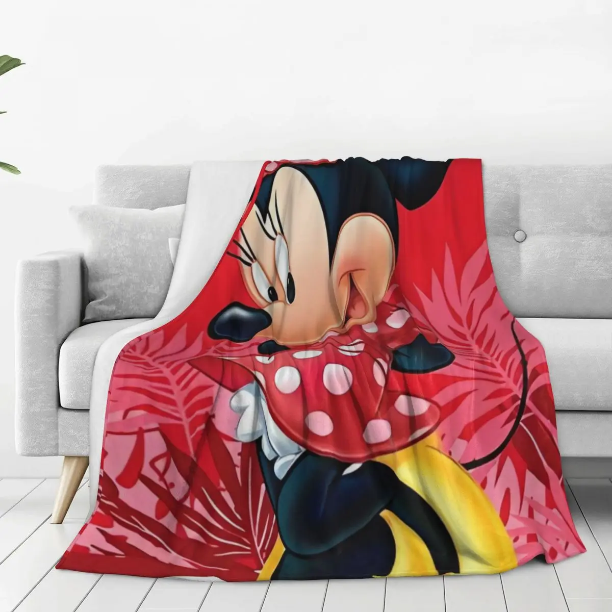 Animated Movie Mickey, Minnie Warm Soft Blankets Picnic Plush Throw Blanket Novelty Couch Chair Flannel Bedspread Sofa Bed Cover