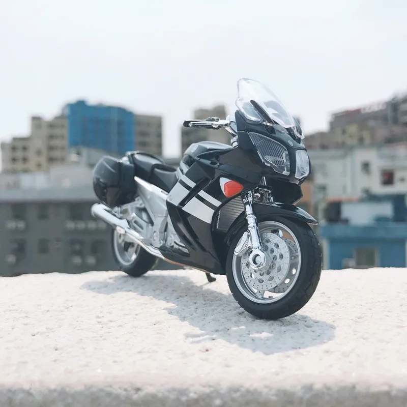 1/18 Véhicules Statiques Moulés sous Pression Loisirs À Collectionner Modèles De Moto Jouets pour Yamaha FJR 1300 2006