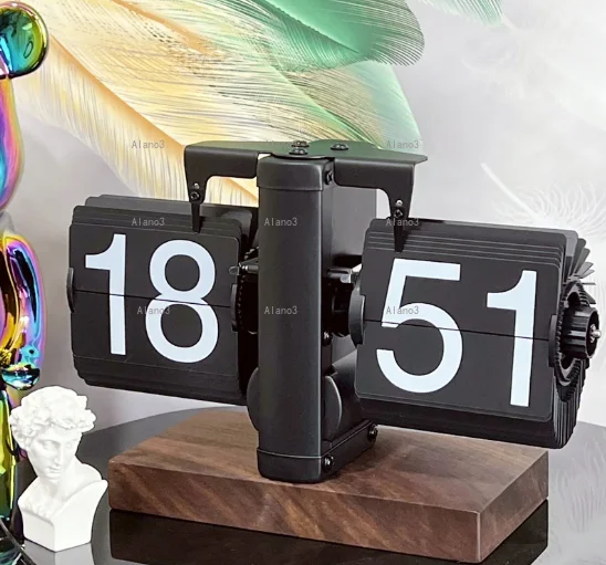 Flip Clock Retro Digital Table Clock Vintage Mechanical Auto Flip Clock Table Decoration and Accessories for Home Room Cafe Desk