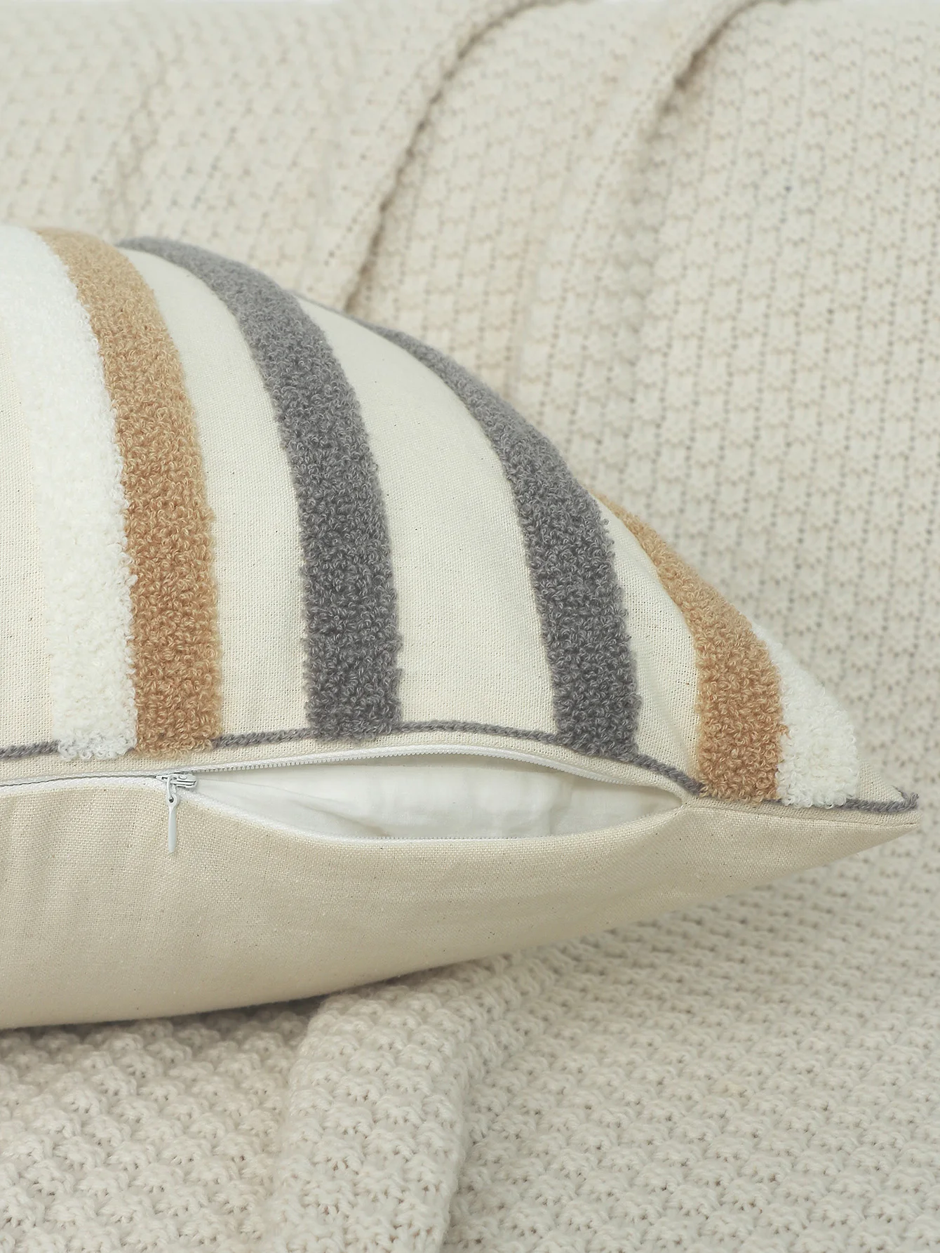 1pc, Embroidered Canvas Runway Circle Towel Pillow Cover, Soft and Stylish Decor for Your Home