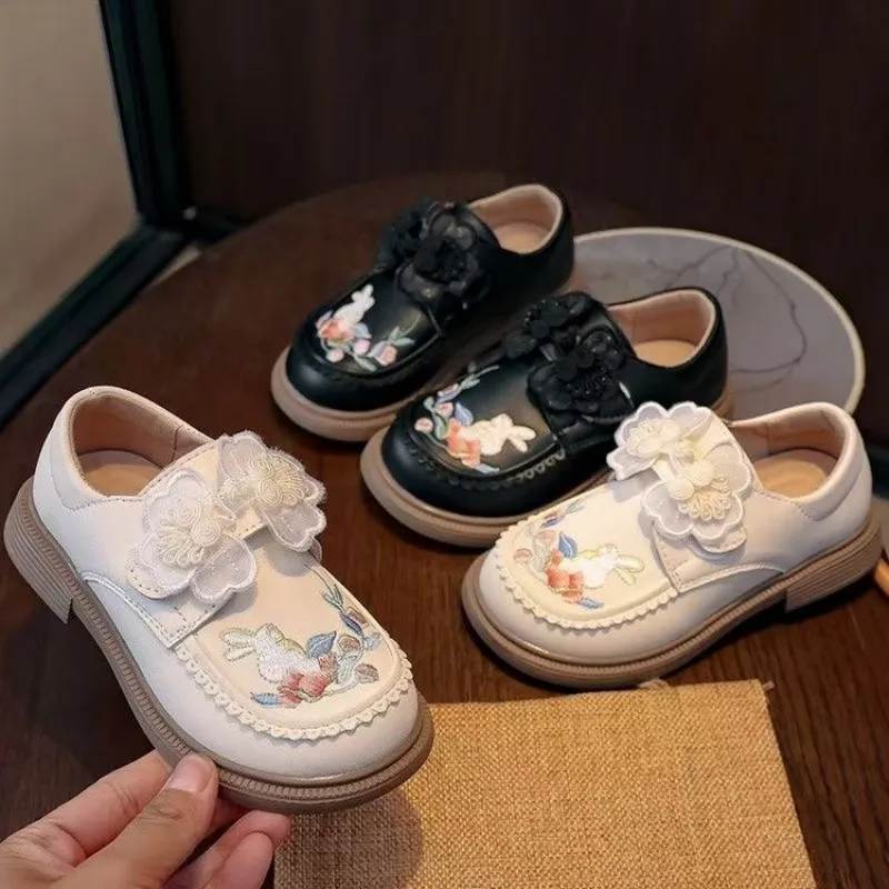 

Spring 2026 New Children's Shoes - Girl's Style with Sweet Butterfly Knot Decorations - Simple Flat Shoes - Ethnic Style