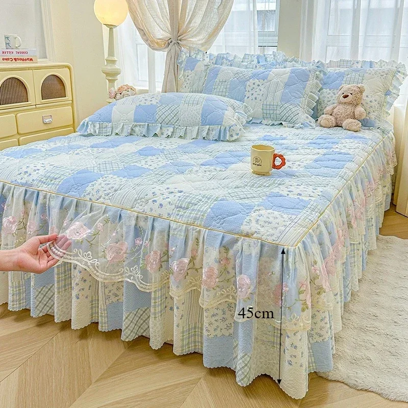 Comfortable Pure Cotton in Autumn Winter Double Layered Cotton Padded Thick Warm Bed Cover Three Piece Lace Plush Beds Skirt Set