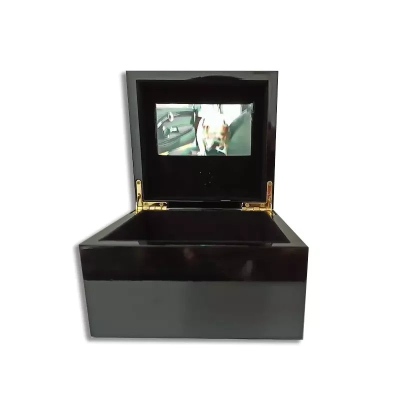 

4.3-Inch Screen That Displays Videos Pictures Black Surprise Gift Box Measures 14*14*10cm