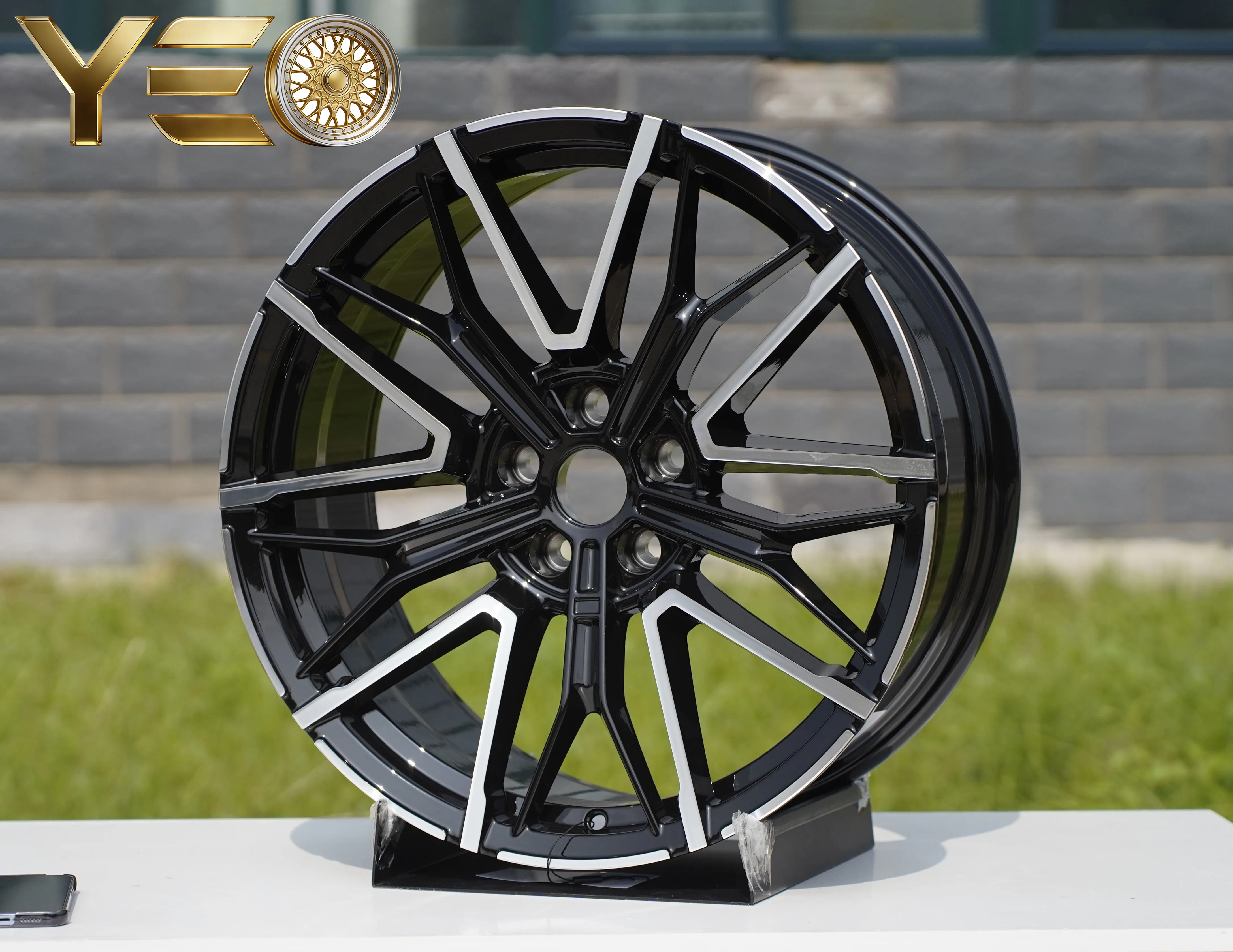 Forged Aluminum Alloy Car Wheel Hub with Black Polished Finish for BBA Other Models Exportable Alloy Passenger Car Wheels