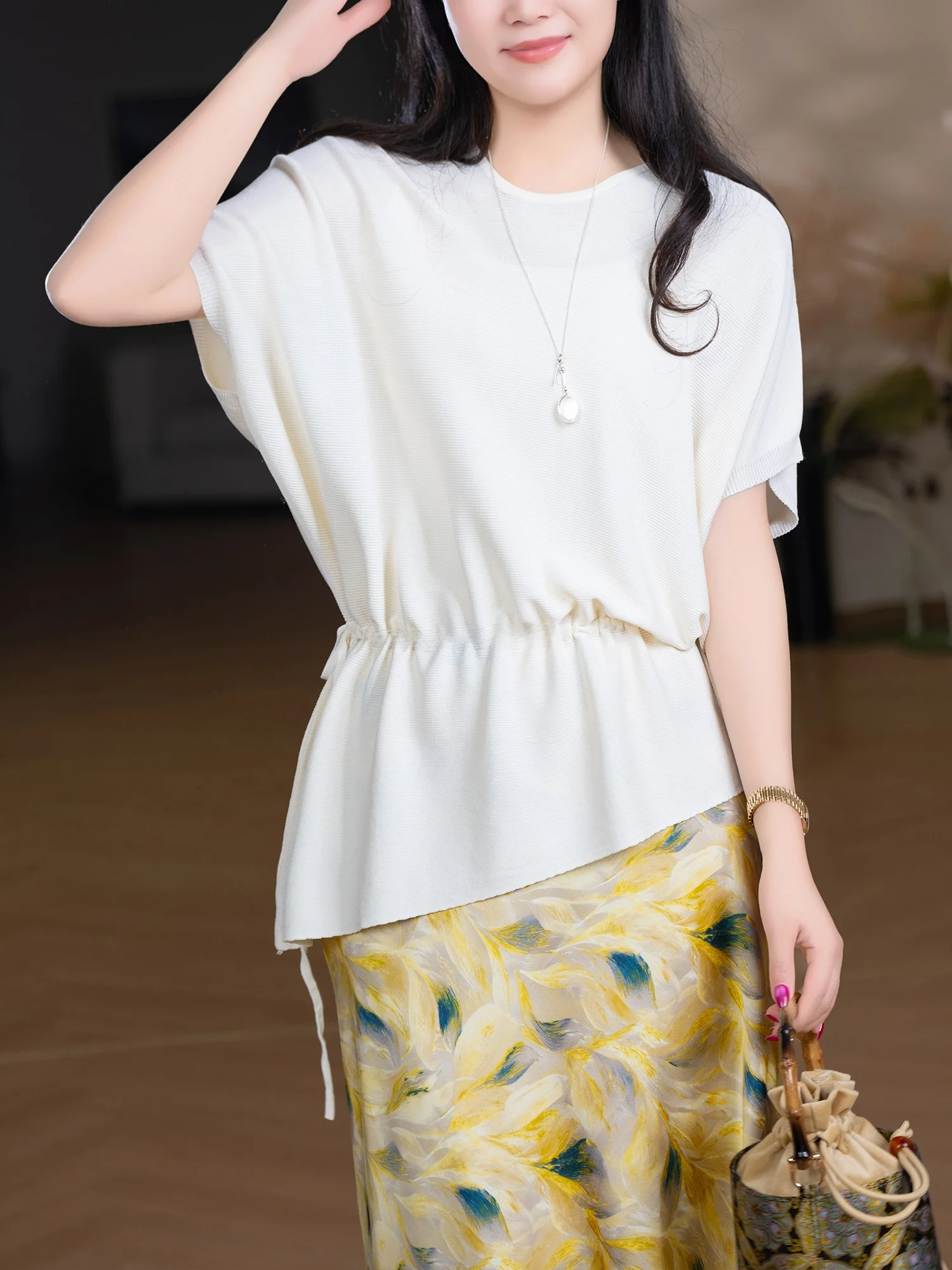 

Elegant Short Sleeve T-Shirt with Batwing Cuffs And Drawstring Waist Hem an Asymmetrical Design by Little Ear