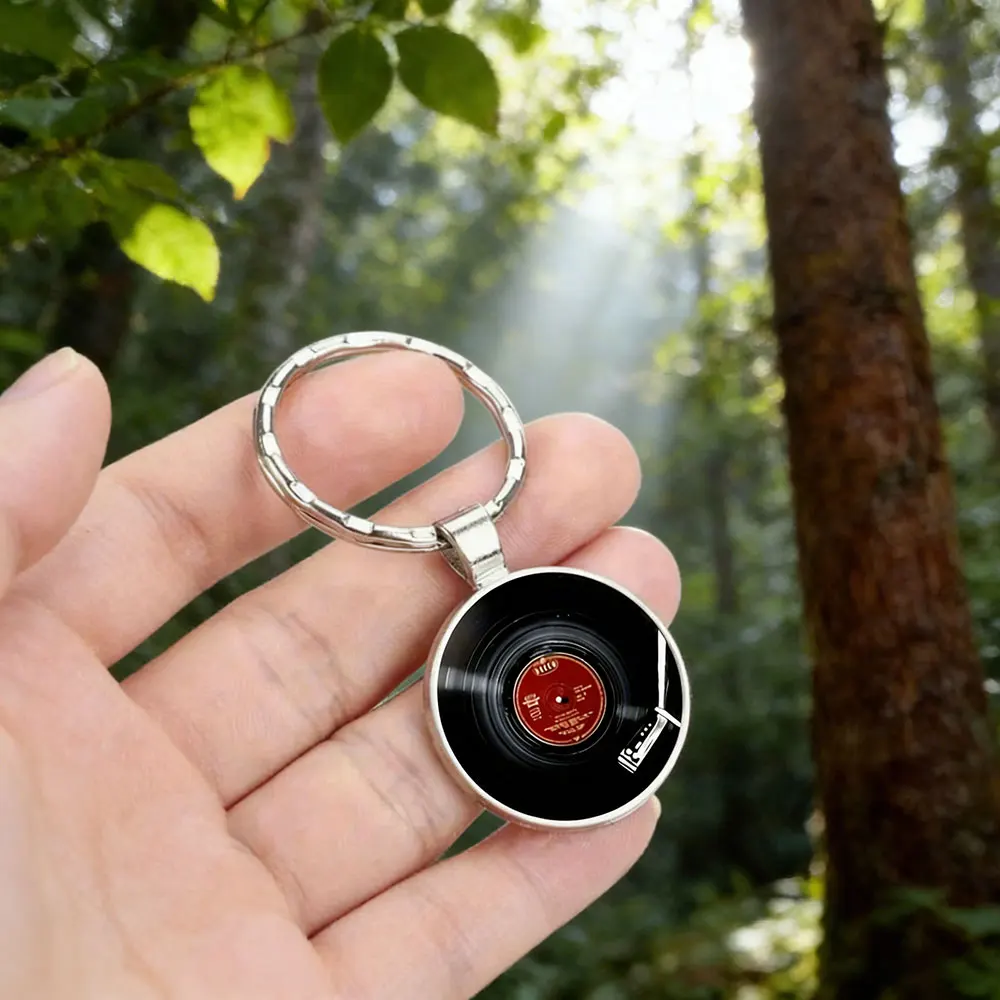 

1Pc Vintage Keyring,Phonograph Time Gem Vinyl Record Car Accessory Gift