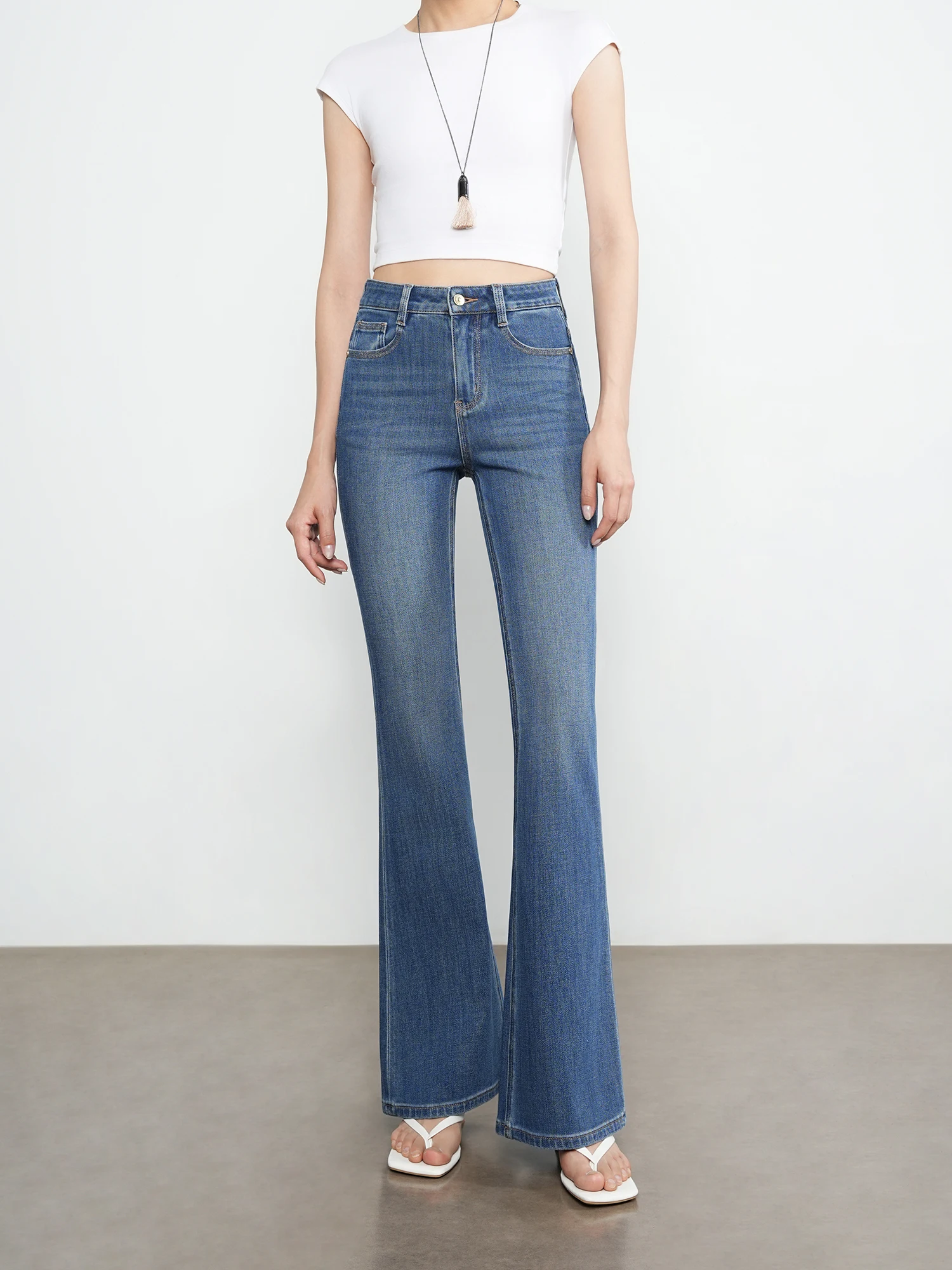 

High Waist Flared Jeans Women's Rigid Lenzing Fabric Focus Plan Casual High Waist Bell Bot Slimming Effect Daily Wear