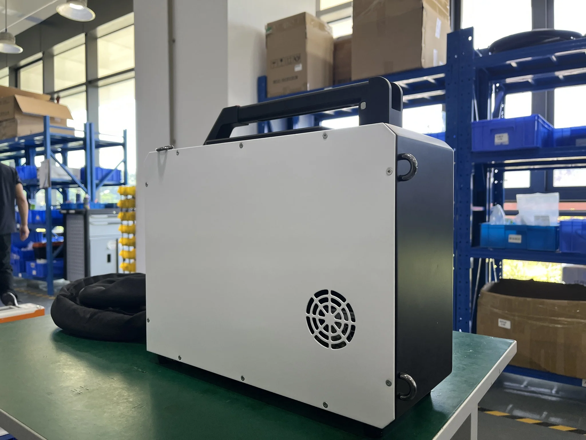 Portable CW Raycus Fiber Laser Cleaning Machine for Wood Stone Metal Rust and Weld Cleaning 2026 New Product