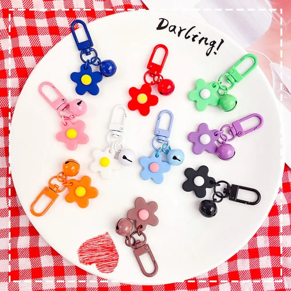 

Cute Epoxy Flower Pendant Colorful Hanging Ornament Bag Pendant with Bell Flower Keychain Bag Accessories