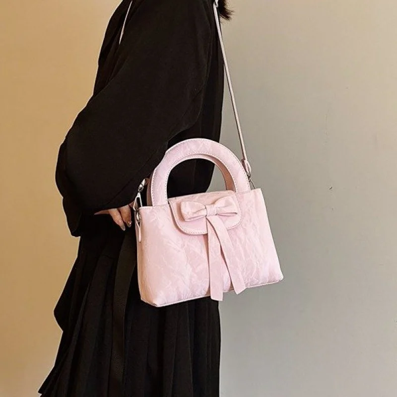 

High-End Women's Shoulder Bag Made Of Premium Leather Featuring Paris Casual Vintage Neat Lightweight Daily Look​