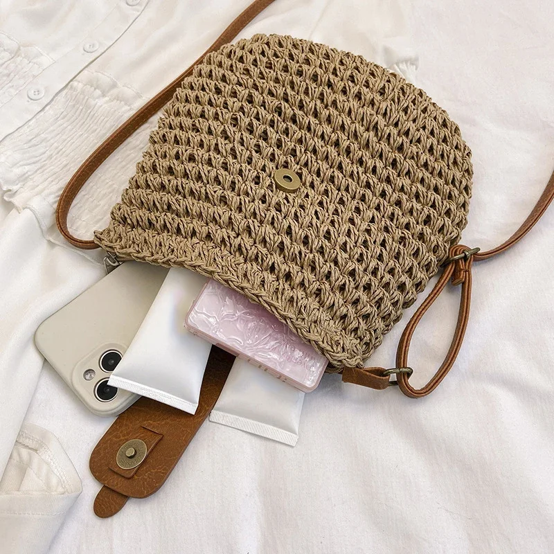 New Summer Shoulder Bag Grass Woven Crossbody Basg for Women Bohemian Beach Simple Designer Small Purses and Handbags 2024