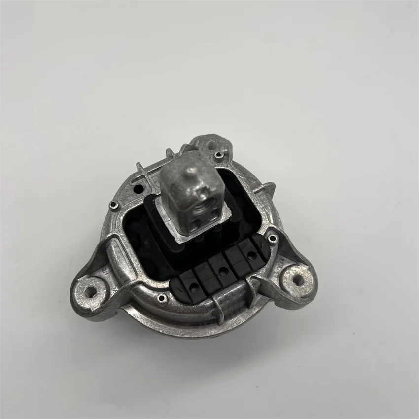STZT 22117935143 Auto Parts Engine Bracket 22116868303 22116793269 22116856327 FOR BMW F10 F11 Left Engine Mount Engine Mounting