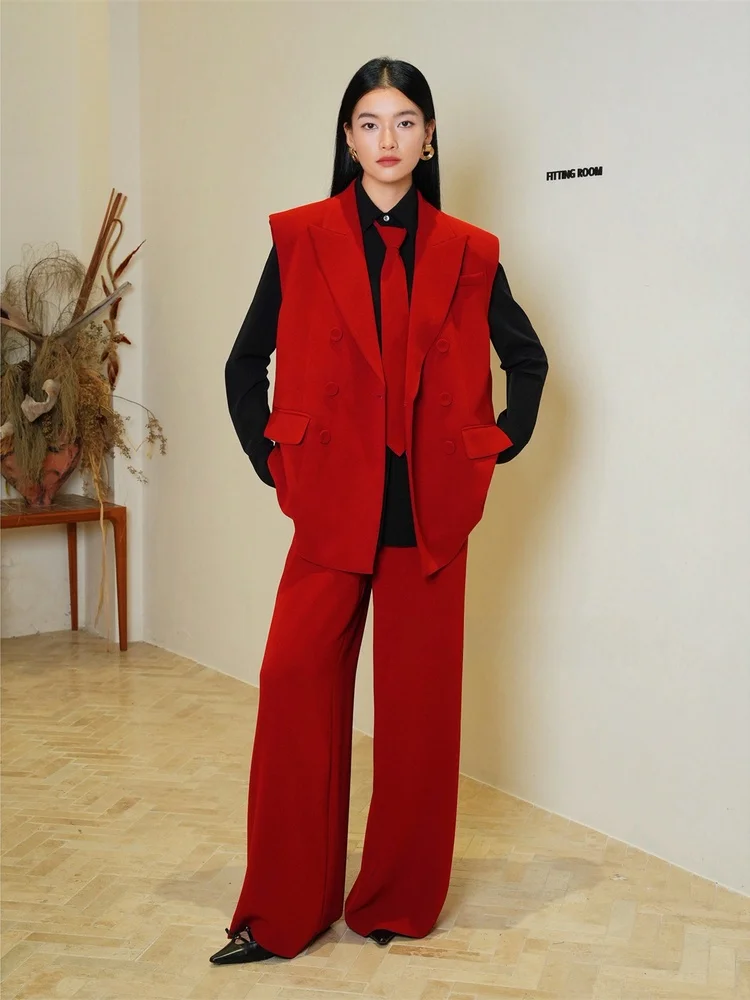 

Красный комплект из трехслойного ацетата: жилет, брюки с широкими штанинами, рубашка с галстуком, женский модный ансамбль, свободный крой, длинный рукав, на пуговицах