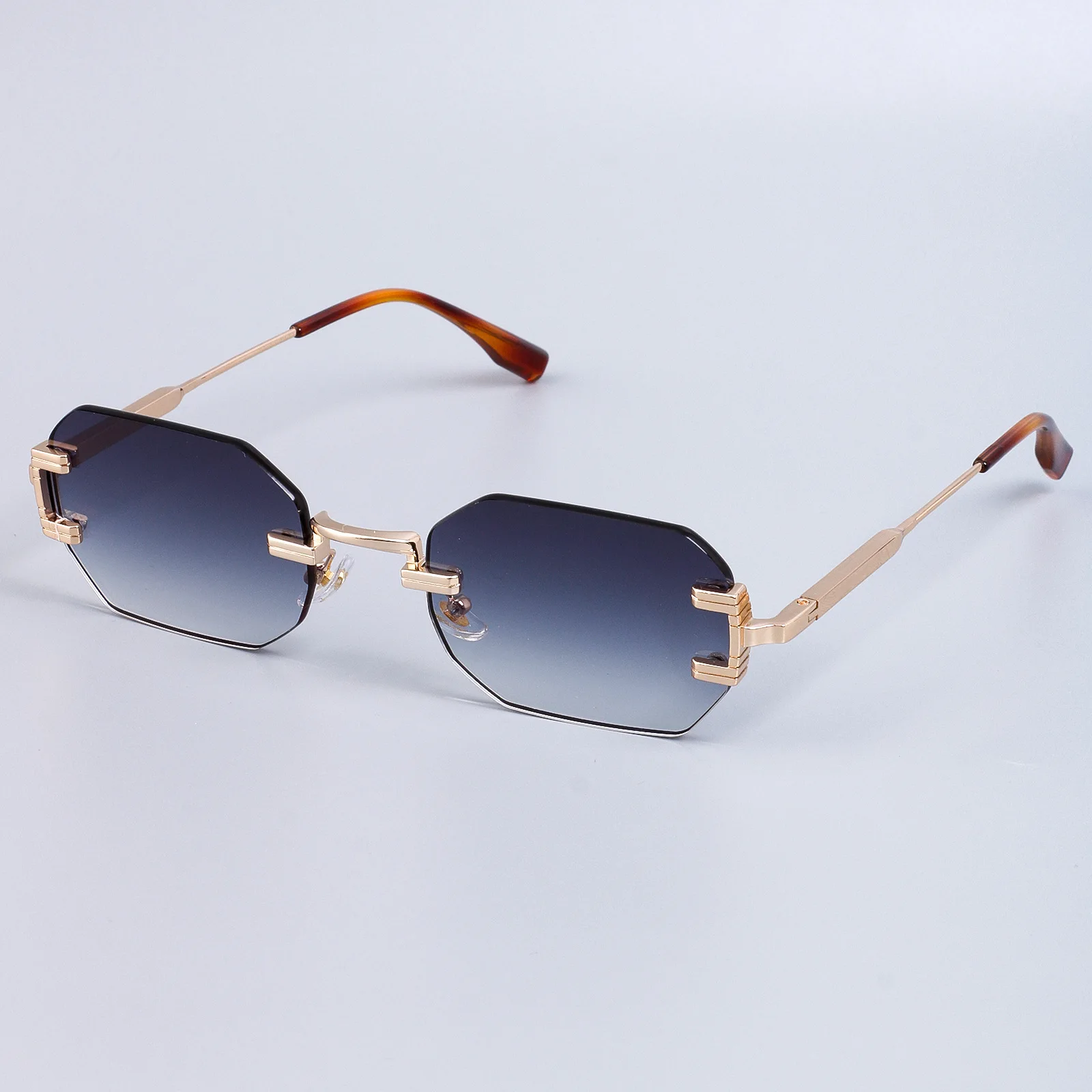 2026 New Fashion Rimless Polygon Sunglasses Men Women Luxury Designer Gradient Sun Glasses Shades UV400