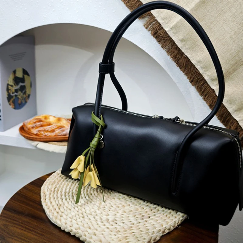 

Brand Leather Shoulder Bag Women's Minimalist Solid Color Handbag With Flower Pendant Fashion Double Zipper Underarm Pillow Bag