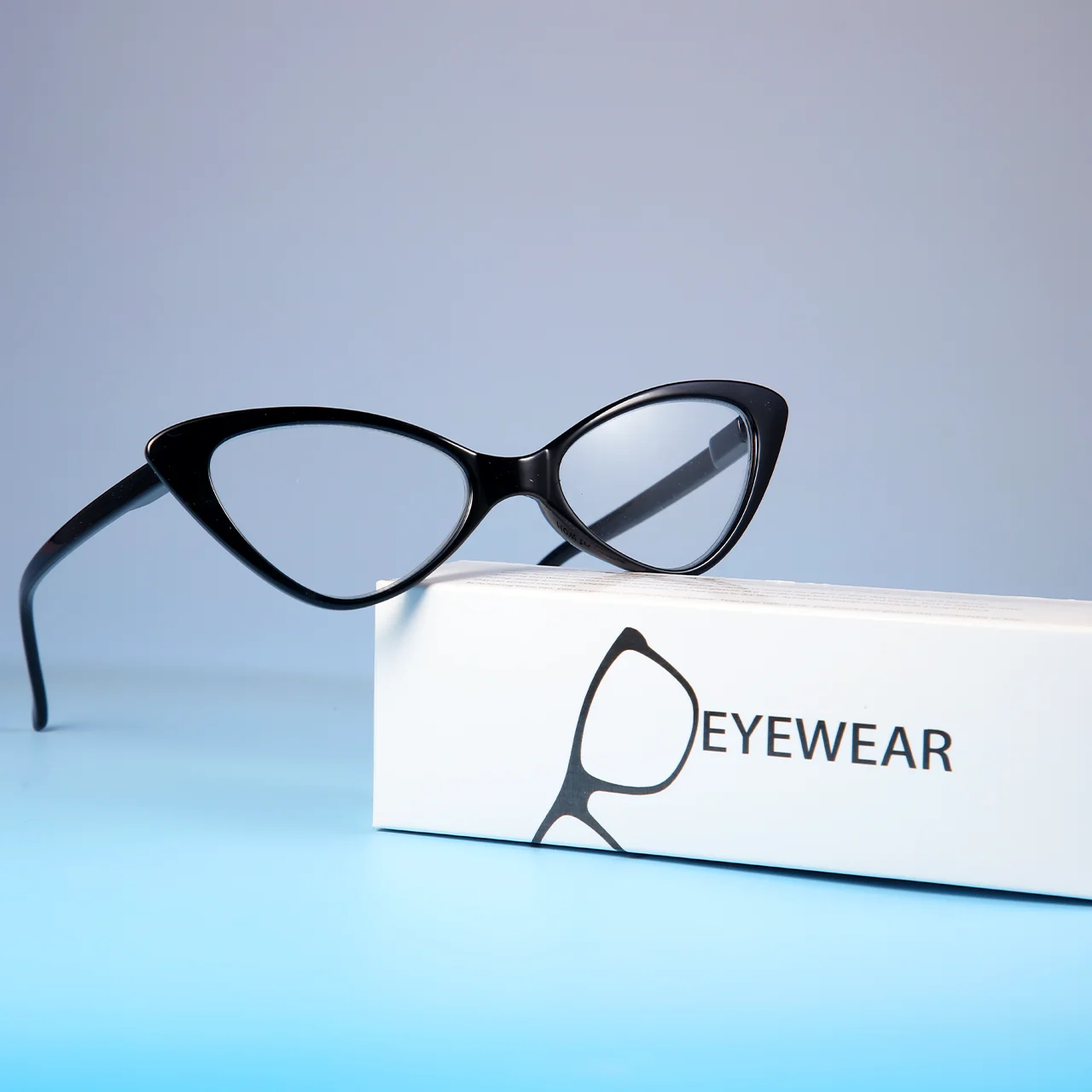 Occhiali da lettura Cat-Eye con messa a fuoco automatica da 1 pezzo con blocco della luce blu, montatura per PC a bordo intero triangolare, struttura con cerniera in metallo, unisex