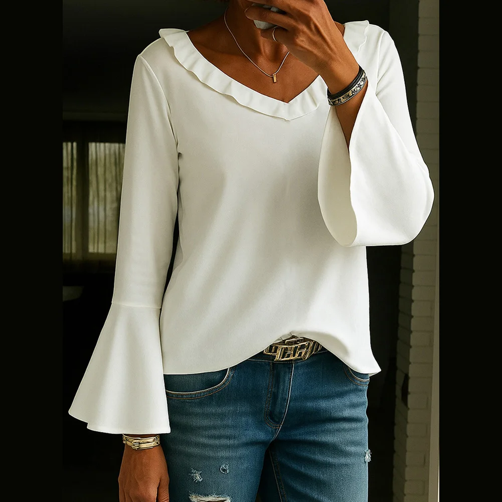 

Casual Vneck longsleeved women's top in polyester fabric featuring moderate stretch and regular cut for everyday and use