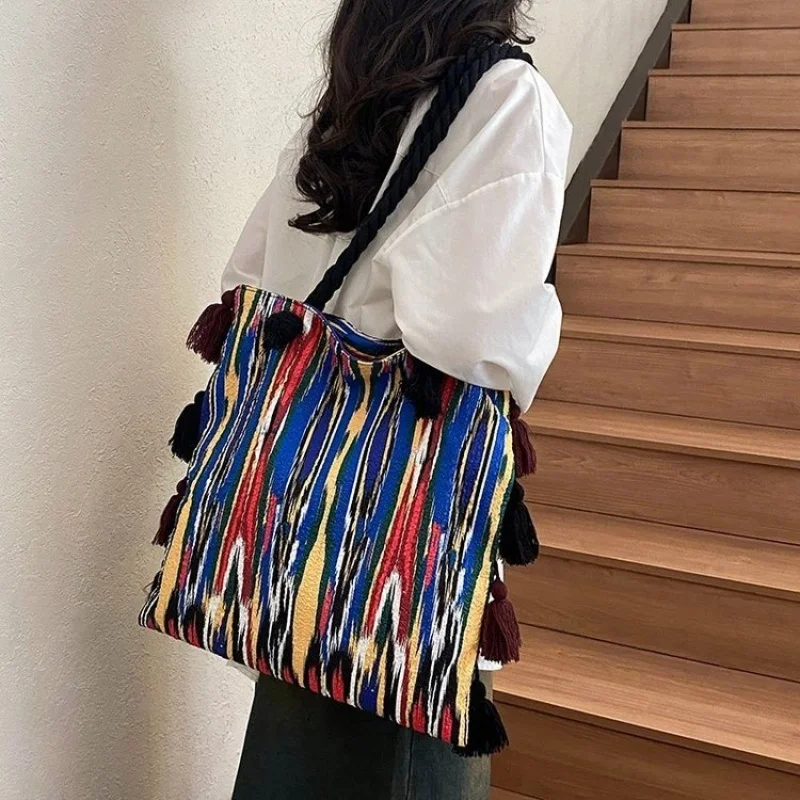 

Famous Designer Leather Women's Crossbody Bag Luxury Brand Popular Classic Elegant Commuter Daily Vintage Bag​