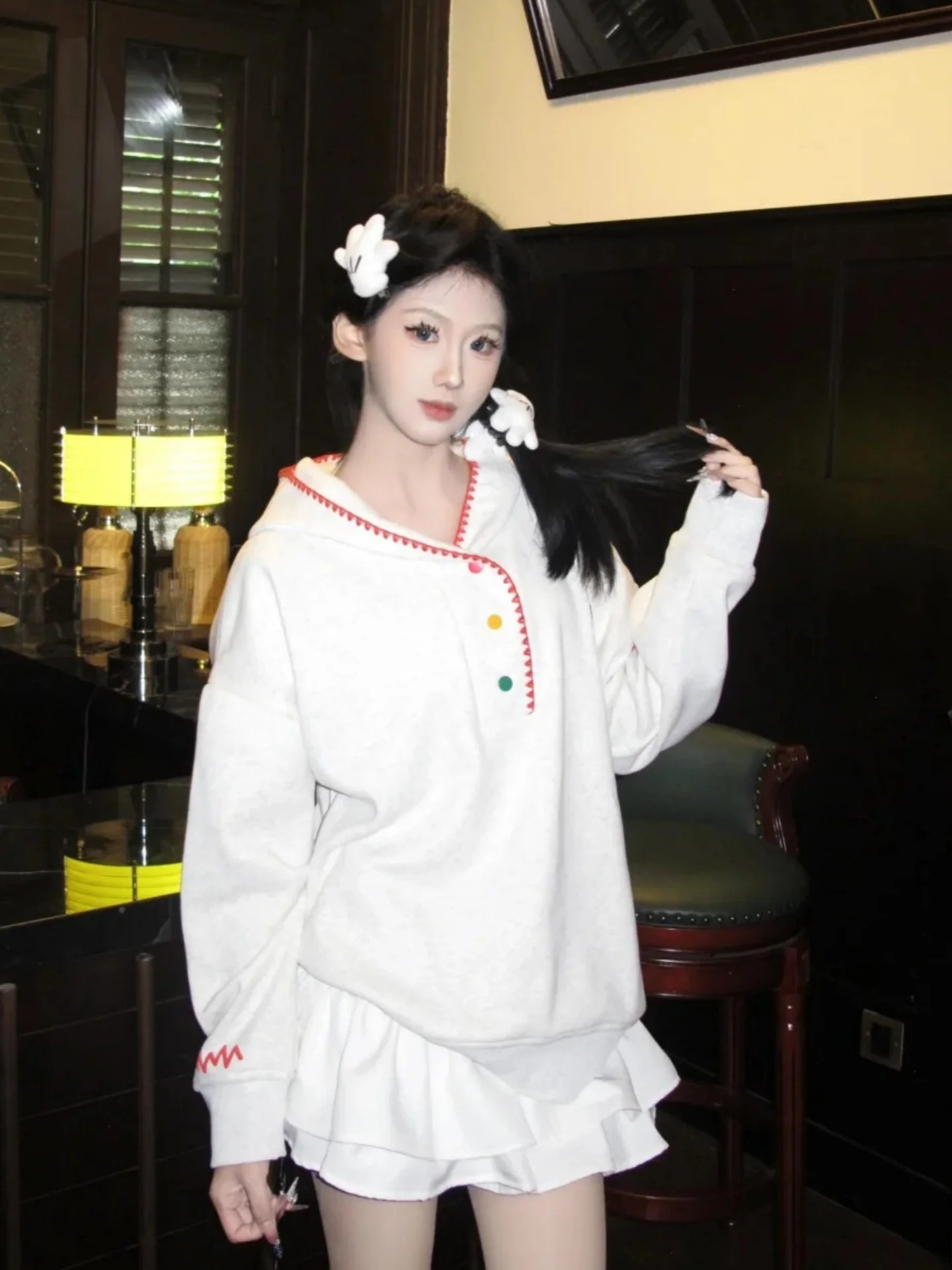 

Thiened Fce Hoodie Sweatirt with Embroidery Buttons ex Winter Warm Street Sle Long Sve Overhead Coat