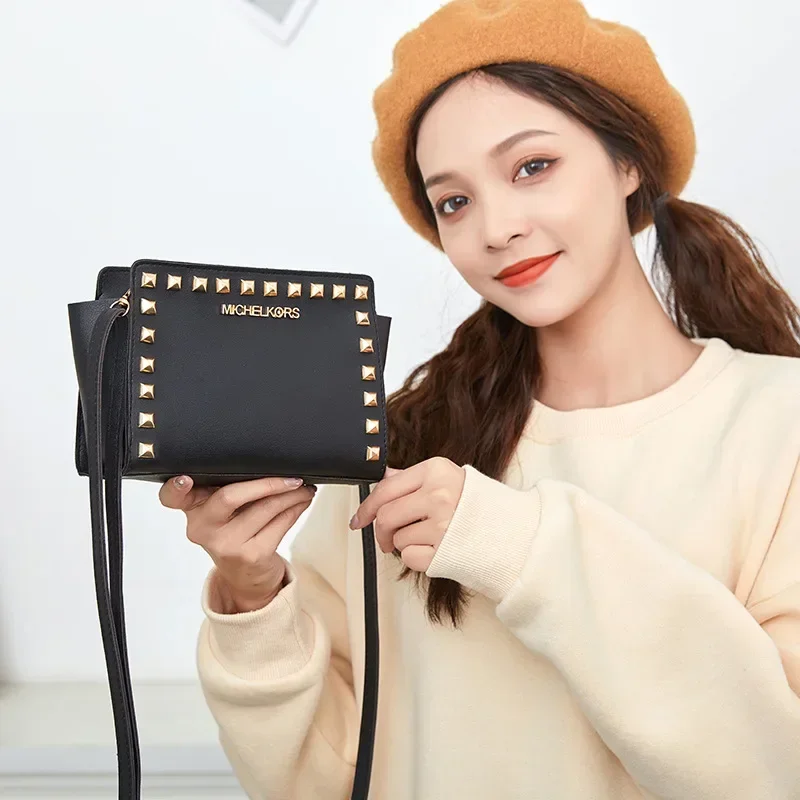 Trendy women's bag 2024 new fashionable rivet bag women's shoulder  smiley face crossbody bag