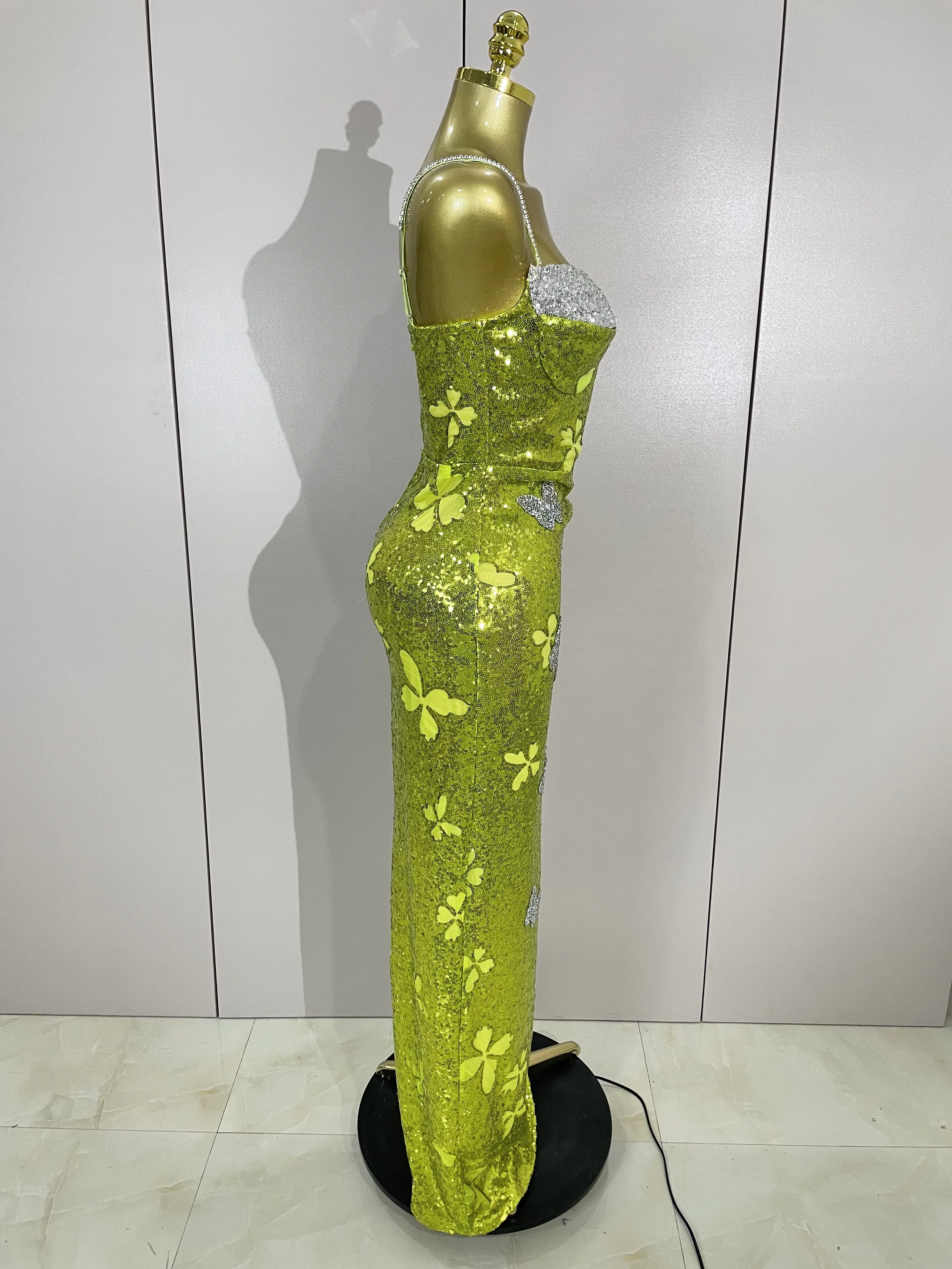 Elegancka, błyszcząca, kryształowa, seksowna sukienka bodycon z dekoltem typu halter, długa, w kolorze zielonym, damska, na wieczór, urodziny, wesele, dla gościa.