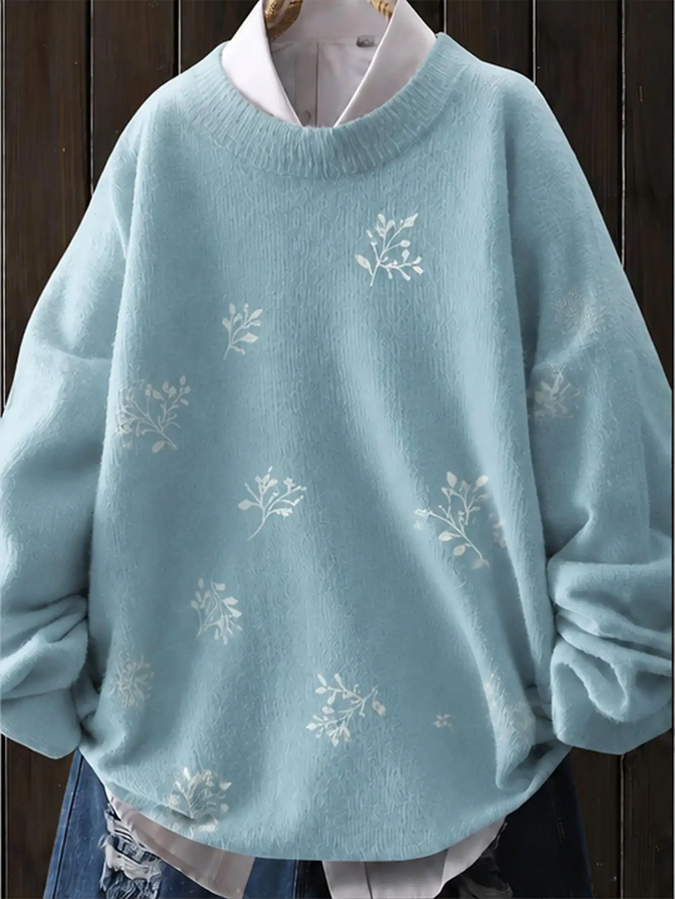 Plus Size Women All‑Over Print Sweater, Light Blue Floral Crewneck Long‑Sleeve Knit Pullover Slight‑Stretch for Spring Autumn