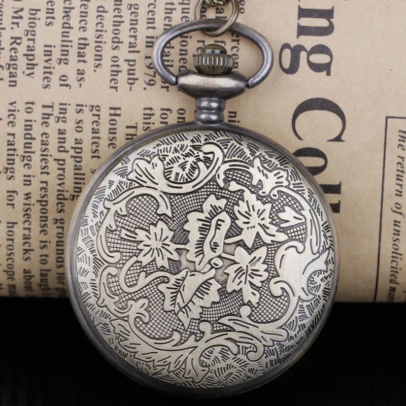 Relógio de bolso com movimento de quartzo estilo anime com corrente, colar retrô unissex com pingente, presente elegante e reloj de bolsillo retrô