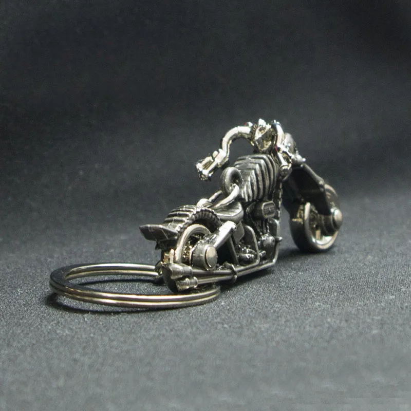 New Motorcycle Key Chain Personality Skull Motorcycle Car Key Ring Charm Bag Pendant Gift Keychain Jewelry K3120